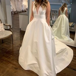 Carolina Herrera Wedding Dress